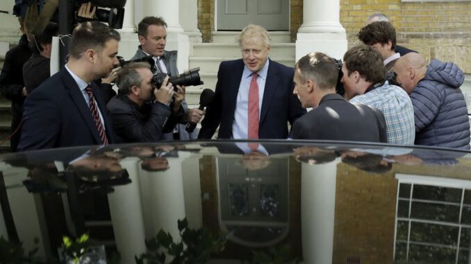 Johnson'ın evinden çığlıklar yükseldi, komşular polisi aradı