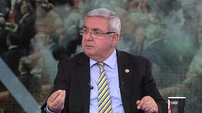 Melih Gökçek'in FETÖ Tweet'ini Canlı Yayında, 'İmamoğlu Yazdı' Diye Okudu