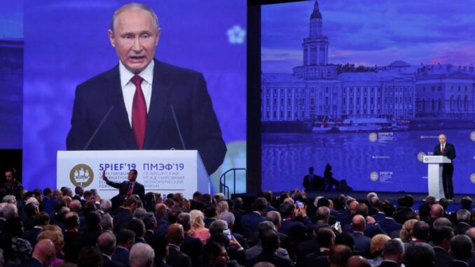 Putin'den Huawei Mesajı