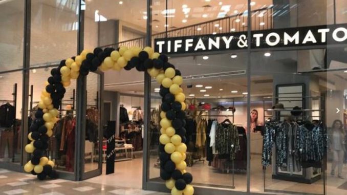 Ünlü giyim markası Tiffany&Tomato, 5 dakikada yarı fiyatına satıldı