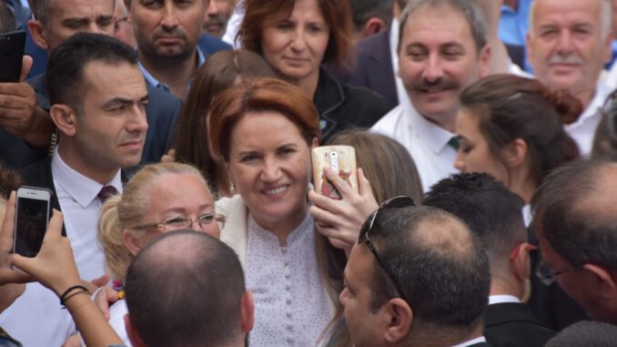aksener-siyaseti-dusmanlik-uzerinden-yapmama-karariyla-yola-ciktik-8566-dhaphoto4-5d3853ecb74c6