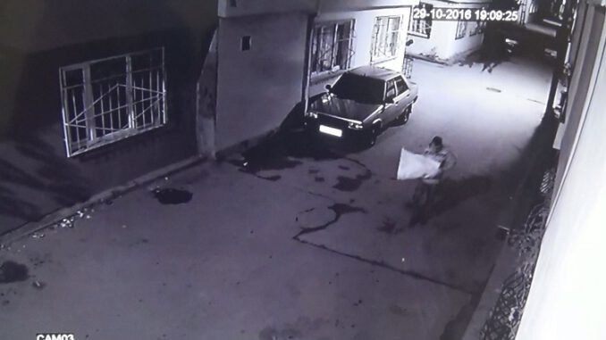 Bursa'da İnternetten Aldığı Pompalı Tüfeği Denerken Bir Çocuğu Öldürdü...