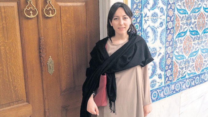 Bursa'da Merve Öğretmeni Kemoterapi Yerine Alternatif Tedavi Ölüme Götürdü İddiası