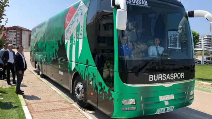 Bursaspor'un takım otobüsü hacizden geri alındı