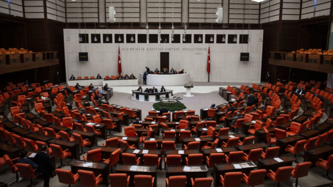 CHP’li milletvekillerinin posta harcamaları, diğer milletvekillerine oranla daha yüksek çıktı