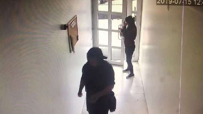 Hırsızlık şüphelisi kadınlardan biri hastaneye, diğeri adliyeye sevk edildi