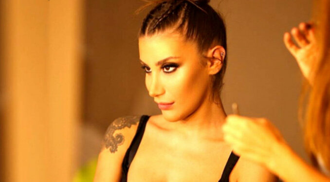 İrem Derici'den takipçisine küfürlü yanıt!
