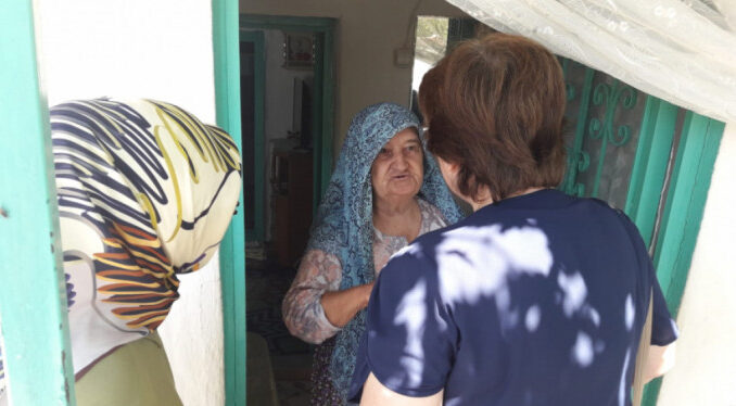 Karacabey'de sosyal destek faaliyetleri devam ediyor