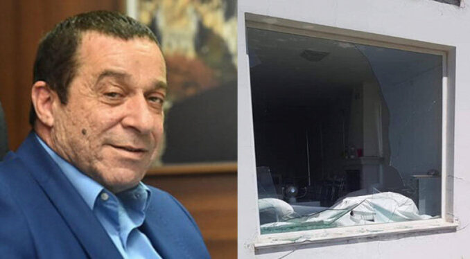 KKTC Eski Maliye Bakanı Serdar Denktaş'ın Evi Soyuldu! Soyulmaya Alıştık