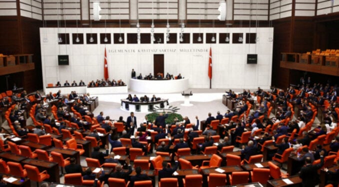 TBMM'nin 15 Temmuz özel oturumunda büyük gerginlik!