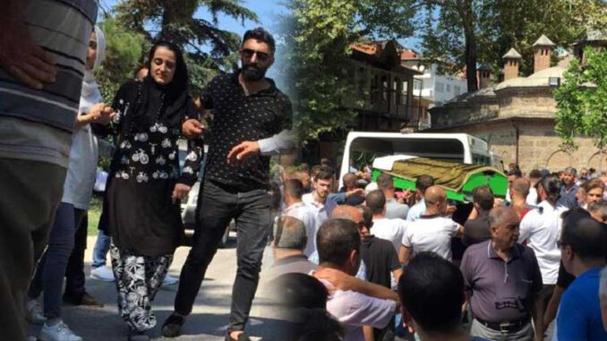 Bursa'da-6-aylık-hamile-kadın,-gözleri-önünde-öldürülen-eşini-son-yolculuğuna-uğurladı