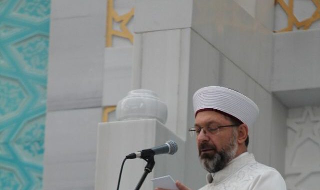 Diyanet İşleri Başkanı'ndan cuma hutbesi Dinimizde kadının canı, hakları dokunulmazdır ve emanettir