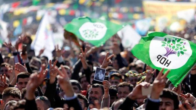 HDP AKP-MHP ittifakı başarısızlığını bize saldırarak gizlemeye çalışmaktan vazgeçsin