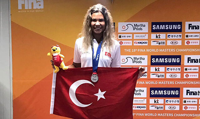 Milli yüzücü İpek Yalkı dünya ikincisi oldu