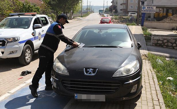 Nilüfer’de yaya yolları işgâline sıkı denetim