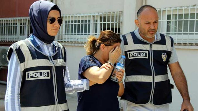 Suriyelileri dolandıran kadın yakalandı