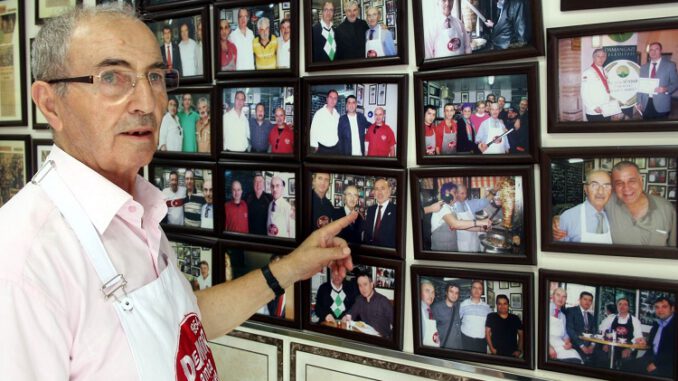 Bursalı Meşhur Dönerci Demir Amca Hayatını Kaybetti