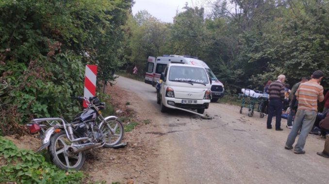 kamyonet-ile-carpisan-motosikletteki-2-cocuk-yaralandi-8150-dhaphoto2-5d8b214c9f921