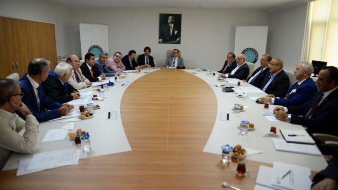 toplanti-rektorluk-binasi-nda-gerceklestirildi-5d8dcd97c4427