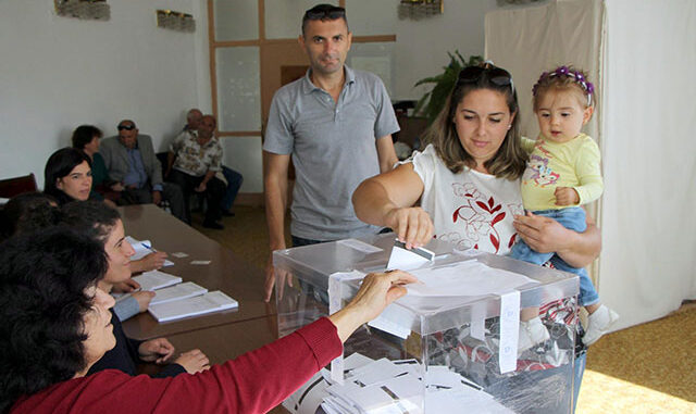 Bulgaristan'da yerel seçimlere katılım yüzde 43 oldu