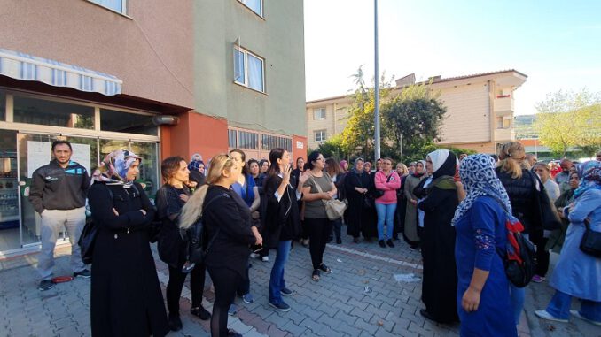Bursa Gemlik'de Körfez Okulu Velilerinden Taşınma Tepkisi