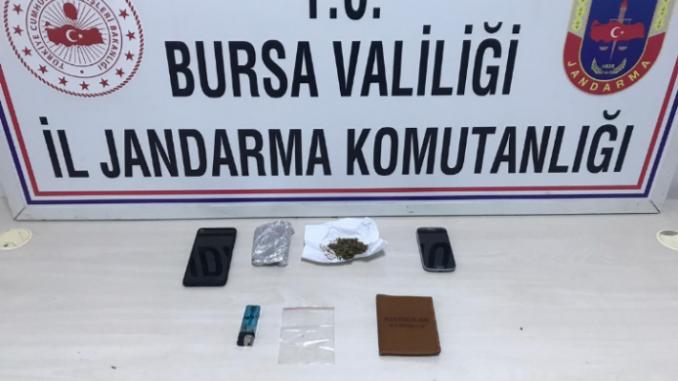 Bursa İnegöl'de 16 yaşındaki çocuğun üzerinden uyuşturucu çıktı