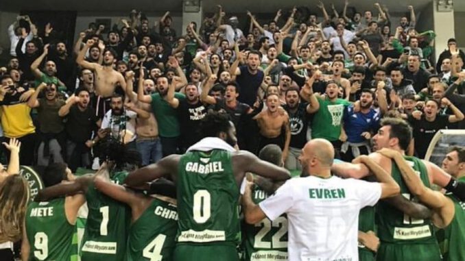 bursasporun-pinar-karsiyaka-macina-yogun-ilgi-6980-dhaphoto1-5d9f021b8b743