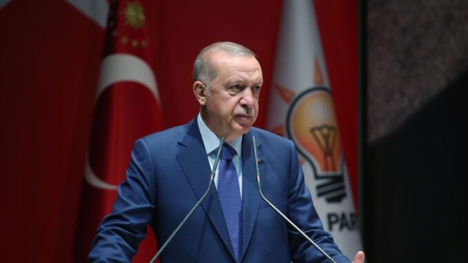 Erdoğan'dan AB'ye Rest Harekatı işgal olarak nitelemeye çalışırsanız kapıları açar mültecileri size yollarız