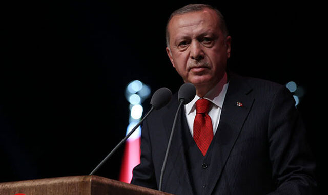 Erdoğan'dan Fransız dergisindeki yayımlarla ilgili suç duyurusu