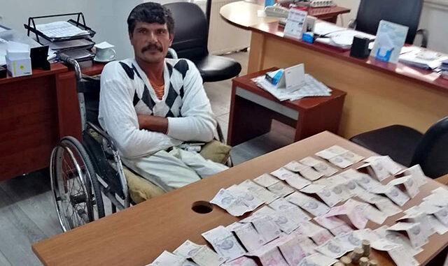 Pakistanlı dilenci, 3 saatte 510 lira toplamış