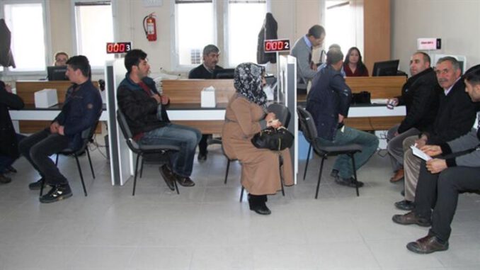 Yeni Kimlik Nasıl Alınır Ücretler ve Randevu Detayları Neler