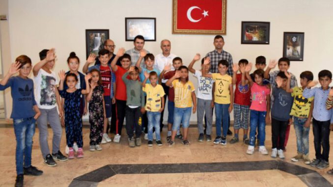 1201815-yenisehir-de-ogrencilere-ucretsiz-hali-saha-5dc28697d1198