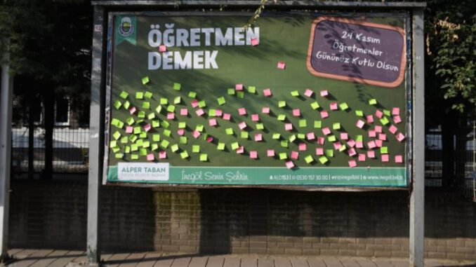 1210531-bursa-inegol-de-ogretmenler-gunu-etkinligi-5dd7c1fd08161 (1)