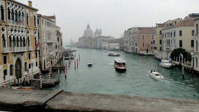 İtalya'nın Venedik Kentinde Sular 127 cm Yükseldi
