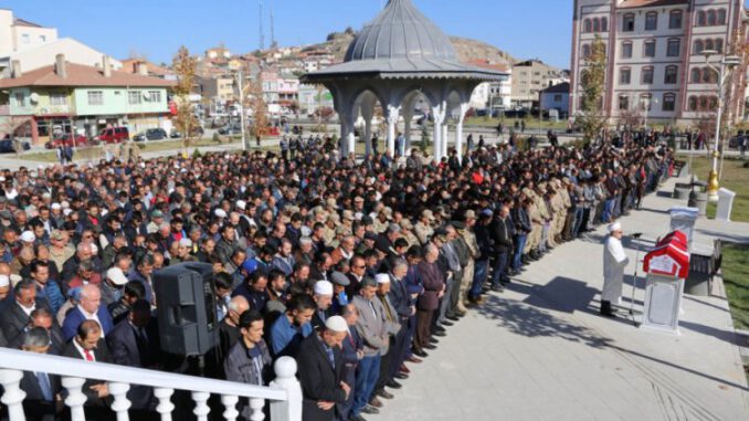 Kazada Ölen Uzman Çavuş, Memleketi Sivas'ta Toprağa Verildi