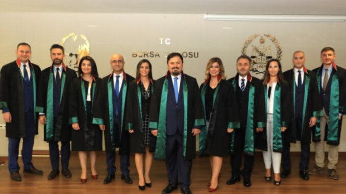 TBB'yi olağanüstü genel kurula çağıran 12 baro başkanından açıklama