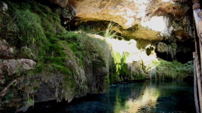 Yer altındaki gizli Pamukkale Kaklık Mağarası