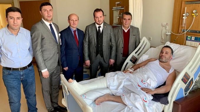 Adana'ya Maça Giderken Trafik Kazası Geçiren Bursaspor Taraftarına Vekil Ziyareti