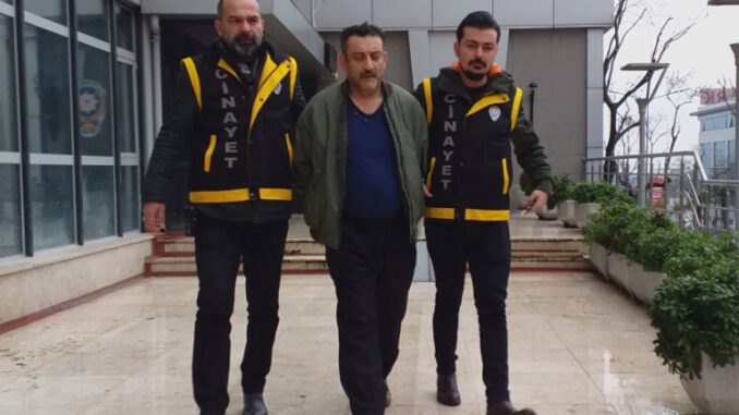 Bursa Eşini Kargo yalanıyla Öldüren Adam