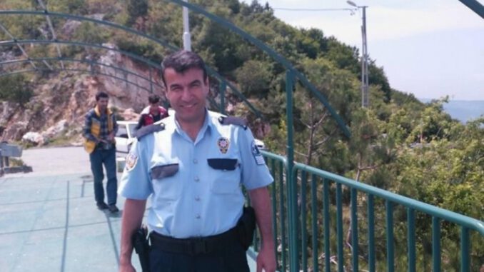 Bursa'da Kavgayı Ayırmaya Çalışırken başından Vurulan Polis Memuru Şehit Oldu
