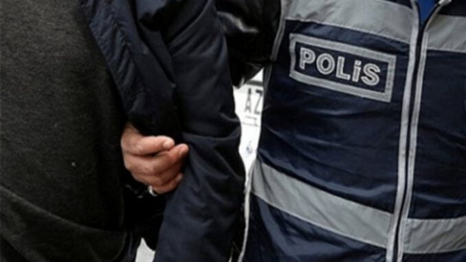 Çaldıkları Motosikleti Tamir Ettirirken Yakalandılar