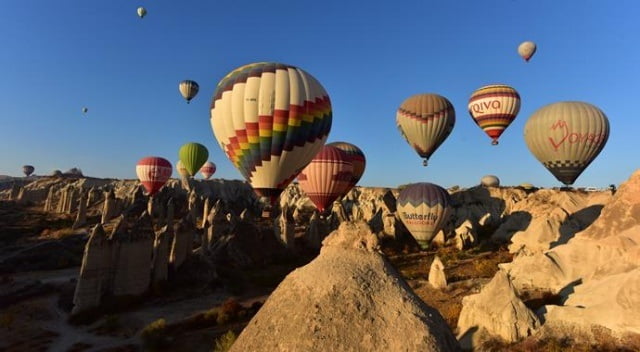 kapadokya-da-balon-turlari-yine-iptal-edildi-1509350480