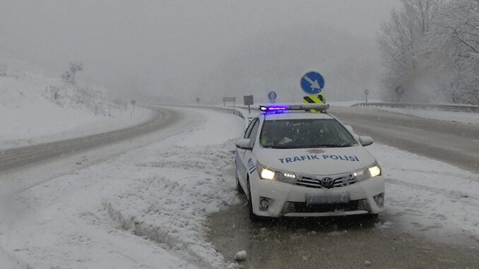 Bursa-Ankara Yolu Trafiğe Açıldı