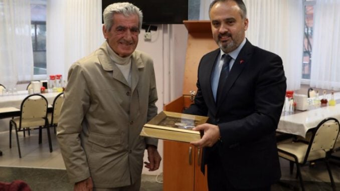 Bursa Büyükşehir Belediye Başkanı Aktaş'a 'umre' teşekkürü