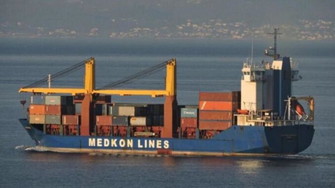 Bursa Gemlik Limanı'ndan Çıkıp Fırtınaya Yakalanan Gemideki 6 Konteyner Denize Düştü