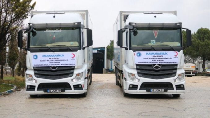 Bursa Marmarabirlik'ten Deprem Bölgesine 2 TIR Yardım