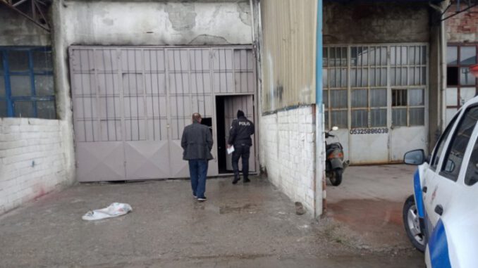 Bursa Mustafakemalpaşa'da Boyahanede Kundaklama