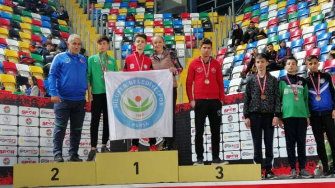Bursa Nilüfer'e Atletizmden Şampiyonluk