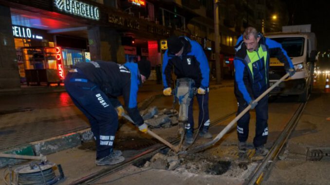 Bursa'da ekiplerden gece mesaisi