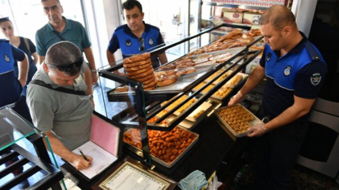 Bursa'da zabıta ekipleri 14 bin 200 denetim gerçekleştirdi